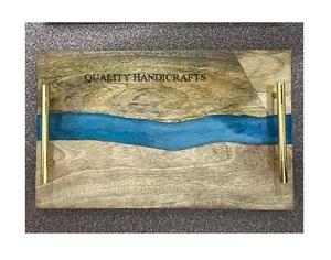 Bandeja de Servicio de Madera de Mango de la Mejor Calidad, Tamaño Personalizado, con Asa, Acabado Natural de Resina Azul, para Uso en Hoteles y Restaurantes, Efecto Océano - Product Image 4