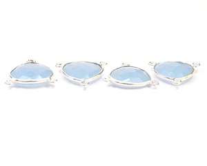 Piedra preciosa de Calcedonia azul con triple fianza chapada en plata Forma de corazón Fabricación de joyas Conector de bisel de enlace - Product Image 6