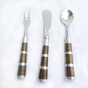 Casual al por mayor exportador India diseñador reutilizable Acero inoxidable marrón esmalte mango queso cuchillo rebanador conjunto para fiesta - Product Image 4