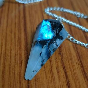 Péndulo facetado de piedra lunar arcoíris, piedras naturales, ágata, precio al por mayor, venta de péndulo de piedras preciosas - Product Image 2
