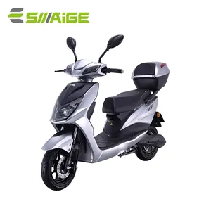 Electric delivery scooter with closed box