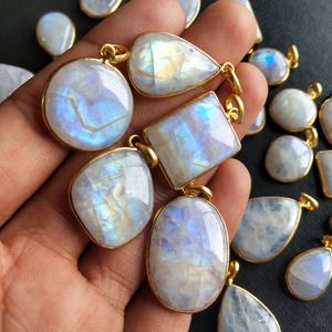 สร้อยคอจี้คริสตัลรูปพระจันทร์สีรุ้งสีขาวหินสี่เหลี่ยมพลอยที่มีสเน่ห์ - Product Image 5