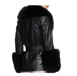 Chaqueta de piel de cordero con cierre de botón y cinturón para mujer, Color negro azabache 100%, moda informal con piel de zorro en todos los colores - Product Image 3