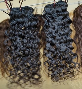 Extensions de cheveux vierges indiennes de qualité supérieure, alignées sur les cuticules, bouclées, sans perte ni nœuds, ondulées, en mèches individuelles, qualité supérieure - Product Image 5