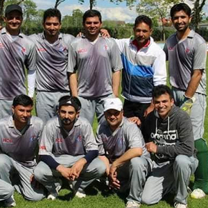 Uniformes de cricket sublimés sur mesure OEM - Origine Pakistan, pas de commandes d'échantillons - Product Image 1