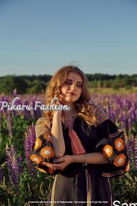 Robe de mariée traditionnelle indienne brodée pour femmes longueur Midi manches bouffantes tissé Style de créateur naturel durable lavable - Product Image 5