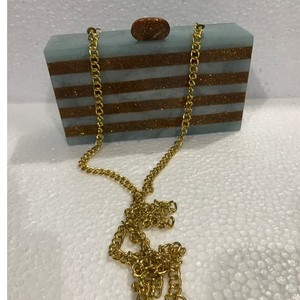Bolso de mano de resina hecho a mano - Product Image 6