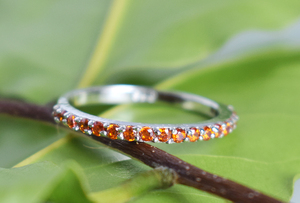 Anillo de piedras preciosas de zafiro Rosa Natural Micro pavimentado de tendencia de banda de eternidad de Plata de Ley 925 de alta calidad joyería fina - Product Image 5