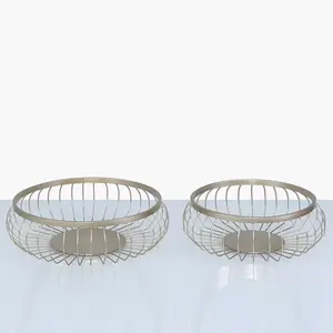 Ensemble de 2 plateaux de courtoisie ronds de haute qualité en acier inoxydable de taille personnalisée pour la décoration intérieure servant un plateau en métal décoratif sain - Product Image 5