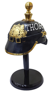 Armure médiévale Casque allemand impérial Pickel Haube Casque allemand prussien en cuir noir Finition en laiton - Product Image 2