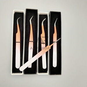 Pinzas de Extensión de Pestañas Doble Color Ombre 5 Piezas Con Asas de Espejo Y Tijeras Fabricadas En Acero Inoxidable Sostenible - Product Image 5