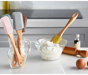 Vietnam Top Selling Customized Wholesale Silicone Spatula Colorful for Cooking and Mixing Heat-Resistant - Product Image 1