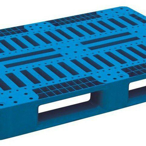 plastic pallets