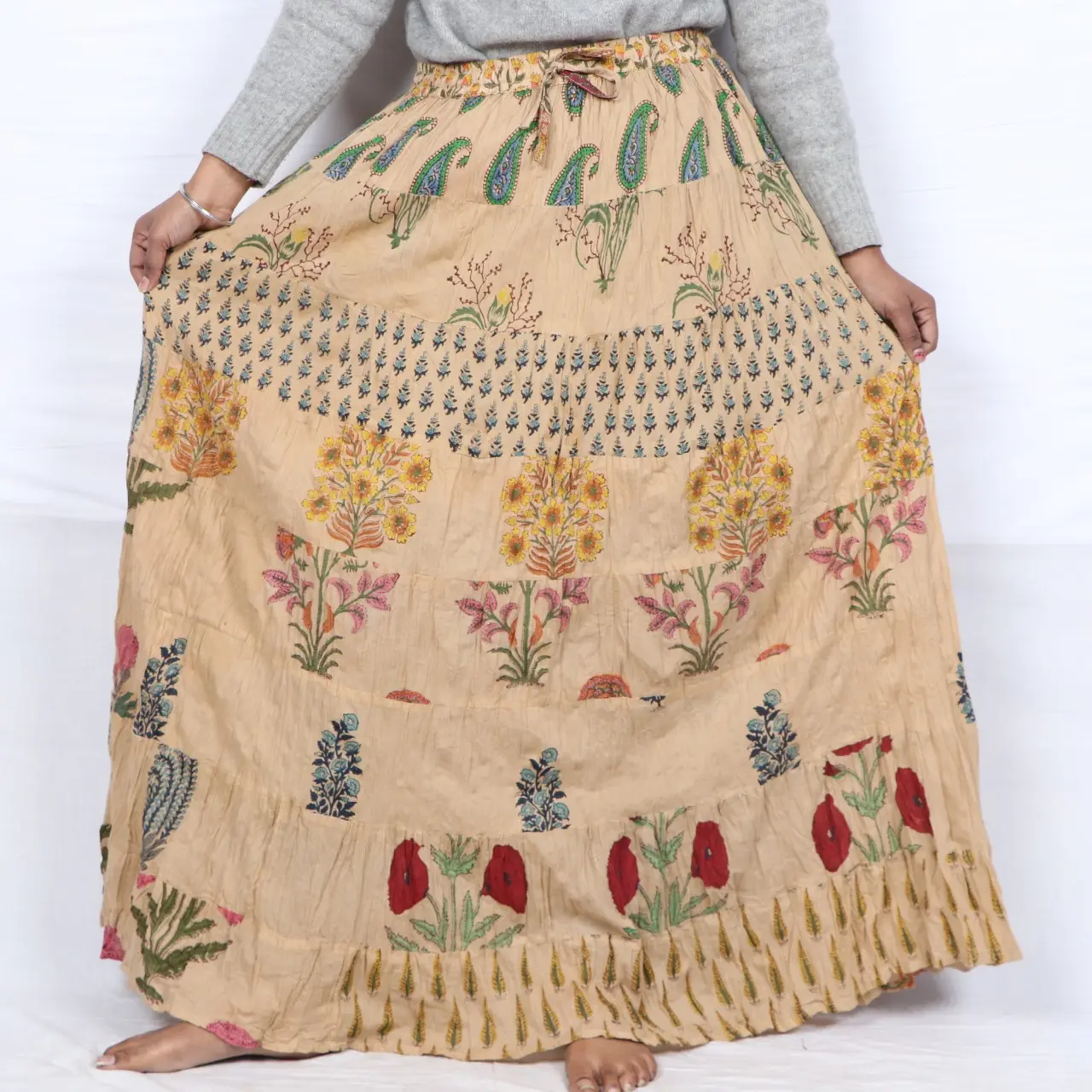 Indian New Style High Waist Pleated Summer Cute Comfortable Style Girls Latest Design Women Long Skirt