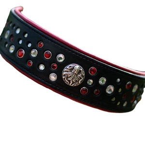 Collier de chien en cuir véritable souple, fait à la main, rembourré, avec clou, produit de qualité supérieure - Product Image 1