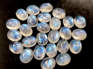 Cabochon ovale de qualité supérieure 9x11MM pierre de lune arc-en-ciel bleu pierre précieuse en vrac naturelle calibrée 9x11MM polie - Product Image 2