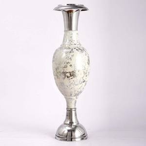 Florero de diseño atractivo Forma personalizada Macetas y jardineras de metal vintage Nuevo florero de metal - Product Image 6