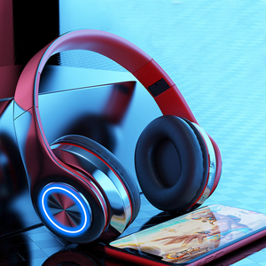 Casque de jeu sans fil stéréo LED rechargeable B39, écouteurs sportifs, étanches <span class=keywords><strong>IPX2</strong></span>, 20 heures d'autonomie musicale, vente en gros d'usine - Product Image 1