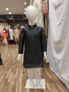 Kid 'S Kurta Ontwerpen Voor Eid Bruiloft Salwar Kameez Collectie In India En Pakistan Kleding