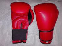 Par de Guantes de Boxeo Rojos para MMA, 12 oz, Cuero Artificial de PVC, Uso Adulto, Personalizables, Ajuste Universal, EVI211, OEM de Pakistán