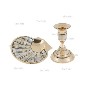 Juego de Dos Portavelas de Latón y Nácar para Decoración del Hogar y Hoteles - Product Image 5