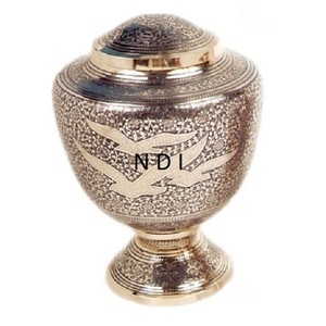 Brass Cremation Urns <b>for</b> Funeral Supplies <b>Ashes</b> Urns Hot Sale <b>Keepsake</b> Cremation Urns <b>for</b> <b>Ashes</b> Antique Bronze Finishing - Product Image 4