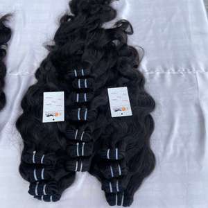 Fournisseurs en gros de mèches de cheveux humains cambodgiens bruts Remy, alignées sur les cuticules, pour extensions capillaires - Product Image 1