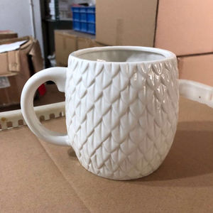 كوب شاي وقهوة بومة كبير الحجم من السيراميك الأبيض بمقاس 20 أونصة - Product Image 5