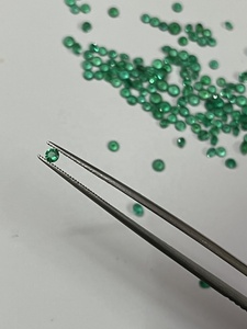 ธรรมชาติไม่ได้รับการสอบเทียบ2มิลลิเมตรถึง3มิลลิเมตรรอบที่มีคุณภาพดีแซมเบียมรกตจำนวนมากโดย Sadiya นานาชาติ - Product Image 5