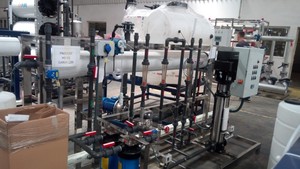 Equipo de filtro de agua de mar, planta de tratamiento RO de desalinización, sistema de purificación de agua de ósmosis inversa para islas - Product Image 2