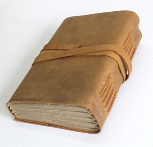 Abalorio rústico con cuerdas de cuero decorativas, costura de la columna vertebral, encantador, Vintage en relieve con el diseño del corazón, diario de cuero - Product Image 5