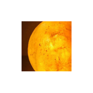 Lampes en sel naturel de l'Himalaya sculptées à la main avec base en bois Formes uniques pour la décoration de la maison pour le style Feng Shui ou Love - Product Image 5