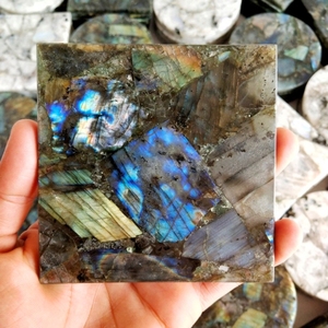 Juego de Posavasos de Labradorita Azul Arcoíris, Posavasos de Piedra Natural |   Juego de Taza y Posavasos de Ágata Natural, Decoración de Mesa de Lujo - Product Image 4