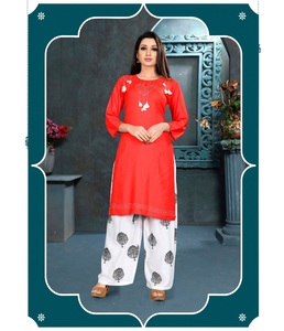 El mejor precio en la ropa de estilo Anarkali para damas de diseñador Seda de rayón de viscosa oficial con trabajo de piedra bordada en todos los colores de los tamaños - Product Image 3