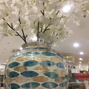 Two colors mother of pearl vase, original vase from Vietnam now on sale - Product Image 2