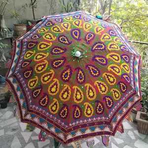 Rajaswatson Payung Taman Bordir, Karya Seni Tradisional Ukuran Besar