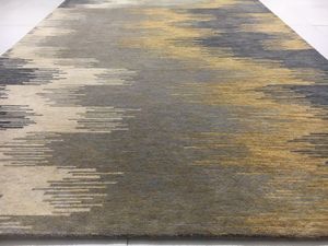 Ensemble de tapis Ikat de style moderne de luxe tuftés à la main Fabriqué sur mesure en Inde Ensemble de laine douce gris or blanc multicolore de style moderne - Product Image 4