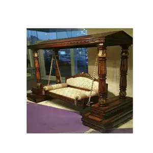 पारंपरिक घर के लिए भारतीय महाराजा नक्काशीदार सागौन लकड़ी स्विंग झूला सेट दस्तकारी लकड़ी झूला ड्राइंग रूम के लिए