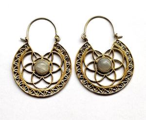 อินเดียขายส่งโบฮีเมียนสไตล์ชาติพันธุ์โบราณเครื่องประดับผู้หญิงมูนสโตนต่างหูห่วงทองเหลืองสำหรับงานแต่งงานงานหมั้น - Product Image 1