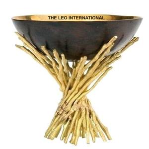 Bol en aluminium en forme de feuille en métal doré planté de noix servant des fruits secs Snacks Bol décoratif de luxe pour la maison - Product Image 4