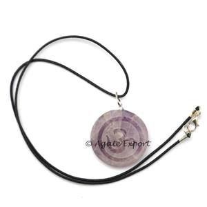 Comprar colgantes de ágata tallada artesanías de piedra semipreciosa grabado Om Reiki patrón de curación Feng Shui Chakra mascota Reiki práctica - Product Image 1