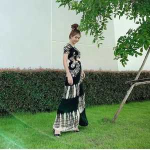 Envío de la gota, conjunto de dos piezas vestido de las mujeres de Otoño de 2021 vendaje sexy tie dye manga corta de dos piezas ropa de pantalón para las mujeres - Product Image 2