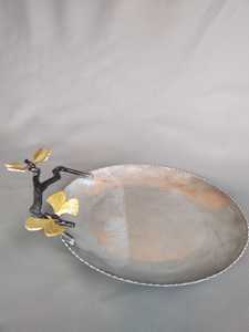 Nueva bandeja de diseño con acabado plateado, forma ovalada, elegante bandeja para servir en bares y hoteles. - Product Image 3