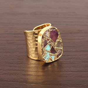 Bijoux faits à la main bague mojave cuivre turquoise en laiton plaqué or texture martelée large bande réglable pour unisexe - Product Image 4