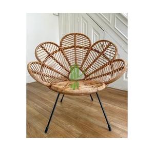 Chaise de style ange Vgreenart sculptée à la main en bambou naturel et rotin sculpture de chaise de qualité supérieure - Product Image 1