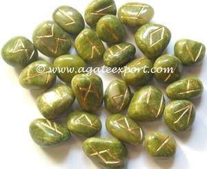 Juegos de piedras rúnicas de ágata verde semipreciosa | Juego de curación de decoración del hogar grabado con piedras preciosas de Feng Shui - Product Image 1