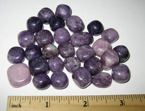 Pierres de lépidolite naturelle de haute qualité cristaux en vrac polis pour la guérison en gros - Product Image 6