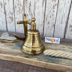 Campana de Barco de Primera Calidad con Cordón de Cuerda - Acabado en Latón Antiguo - Decoración Náutica Marítima para Pared - Elegante y Hermosa - Product Image 1