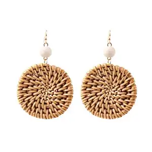 Estilo de verano Huggie Jewelry Model Rattan Earring Decoración del hogar // Trendy AAA Jewelry Wood Charm Earrings Round Oval Cut