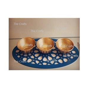 Bol de service au design fabuleux en métal couleur or bol de chocolats à dessert avec plateau pour la vaisselle - Product Image 1